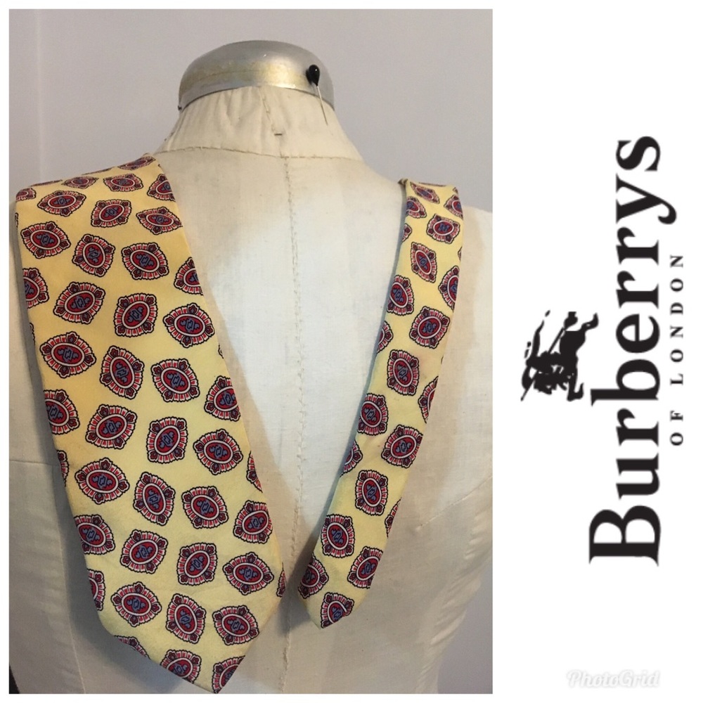 🏆 Burberry London Yellow Medallion Silk Necktie